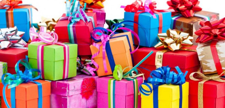 Подарки мальчикам и девочкам на день рождения: идеи, варианты и сюрпризы