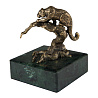 Статуэтка «Барс на коряге»