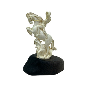 Композиция Наездница