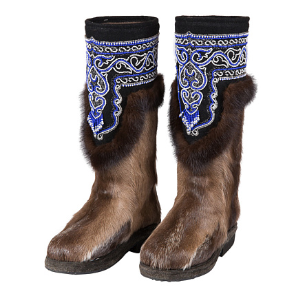 Унты с вышивкой  