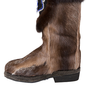 Унты с вышивкой  