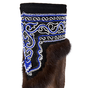 Унты с вышивкой  